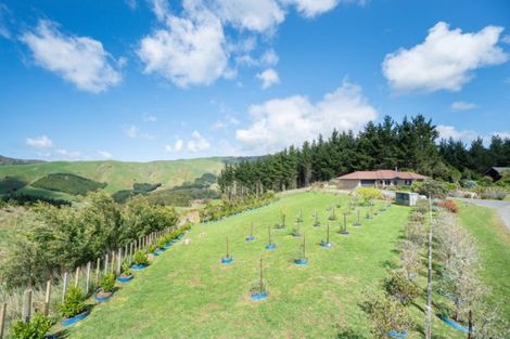 Photo of property in 265 Ngahere Park Road, Turitea, Palmerston North, 4472
