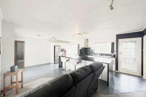 Photo of property in 13 Sikkim Crescent, Clover Park, Auckland, 2019