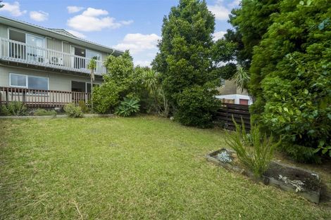 Photo of property in 20 Tamahere Drive, Glenfield, Auckland, 0629