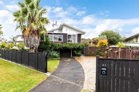 Photo of property in 47 Lantana Road, Green Bay, Auckland, 0604