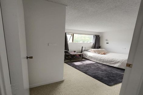 Photo of property in 1 Kim Street, Khandallah, Wellington, 6035