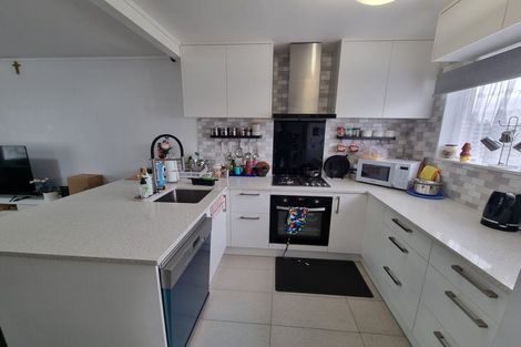 Photo of property in 2/6 Gilletta Road, Mount Roskill, Auckland, 1041
