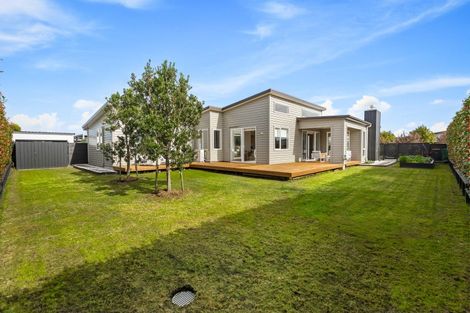 Photo of property in 13 Floyd Road, Riverhead, 0820