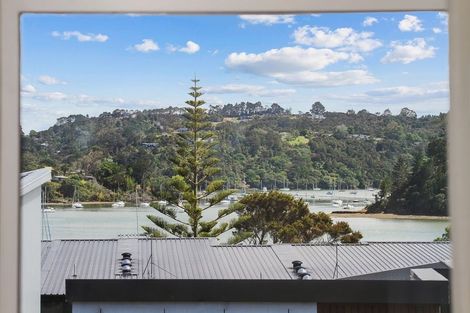 Photo of property in 27 Marine Parade, Hobsonville, Auckland, 0616