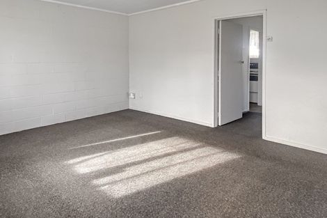 Photo of property in 1/76 Portage Road, New Lynn, Auckland, 0600
