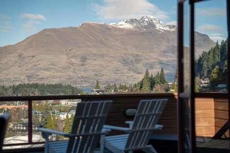 Photo of property in 8b Kiely Lane, Queenstown, 9300