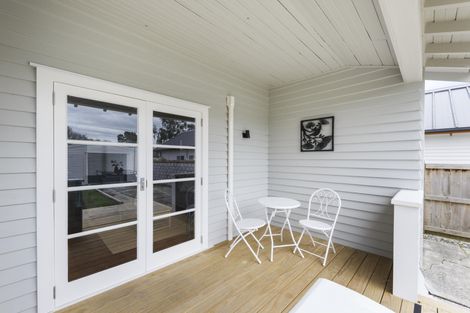 Photo of property in 9 Milverton Avenue, Hokowhitu, Palmerston North, 4410