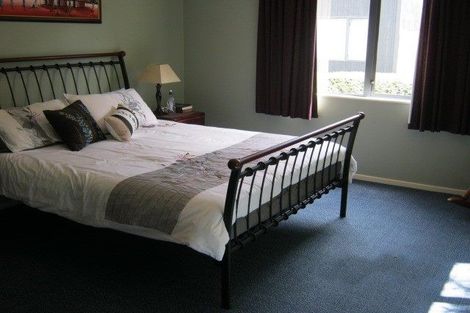 Photo of property in 72c Hazlewood Avenue, Karori, Wellington, 6012