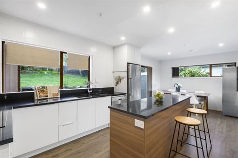 Photo of property in 54 Meadowvale Avenue, Forrest Hill, Auckland, 0620