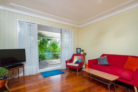 Photo of property in 50 Hebron Road, Waiake, Auckland, 0630