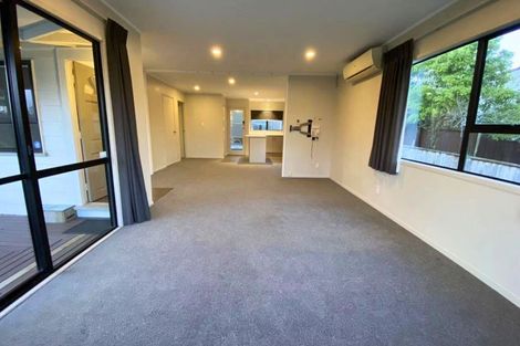 Photo of property in 24 West Harbour Drive, West Harbour, Auckland, 0618
