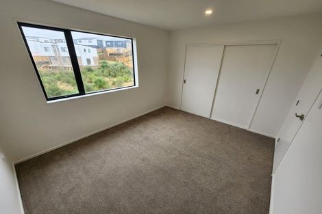 Photo of property in 33b Crestview Rise, Papakura, 2110