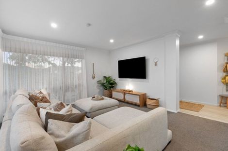 Photo of property in 16 Oriental Parade, Papamoa Beach, Papamoa, 3118