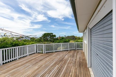 Photo of property in 34 Ranui Crescent, Khandallah, Wellington, 6035