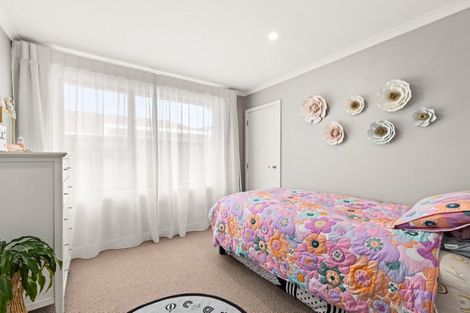 Photo of property in 114 Freyberg Avenue, Tamatea, Napier, 4112