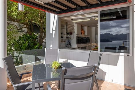 Photo of property in 48 Andersons Road, Charteris Bay, Lyttelton, 8971