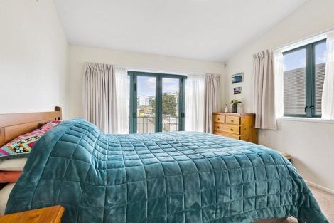 Photo of property in 8 Hall Avenue, Newtown, Wellington, 6021