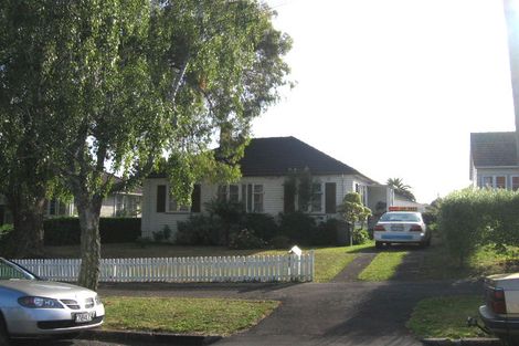 Photo of property in 15 Manapau Street, Meadowbank, Auckland, 1072