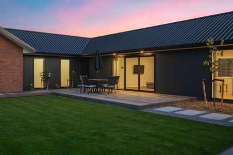 Photo of property in 21 Maurice James Way, Prebbleton, 7604