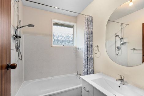 Photo of property in 1/144a Pages Road, Wainoni, Christchurch, 8061