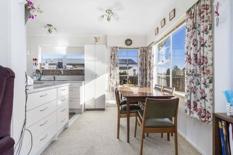 Photo of property in 80 Tuhikaramea Road, Dinsdale, Hamilton, 3204