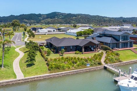 Photo of property in 29 Awatea Drive, Whitianga, 3510