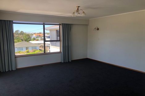 Photo of property in 2/12 Bungalow Avenue, Point Chevalier, Auckland, 1022
