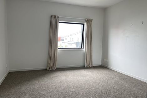 Photo of property in 12/1 Genevieve Lane, Hobsonville, Auckland, 0616