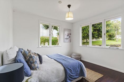 Photo of property in 16 Wylie Avenue, Sunnynook, Auckland, 0620