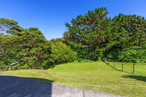 Photo of property in 8 Morere Street, Titahi Bay, Porirua, 5022