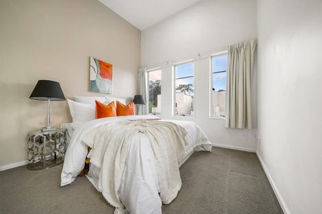 Photo of property in 3/206 Manuka Road, Bayview, Auckland, 0629