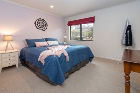 Photo of property in 8 Arthur Carwen Place, Pukekohe, 2120