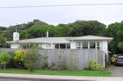 Photo of property in 34 Ngaio Road, Waikanae, 5036