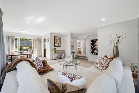 Photo of property in 38 Dannemora Drive, Dannemora, Auckland, 2016