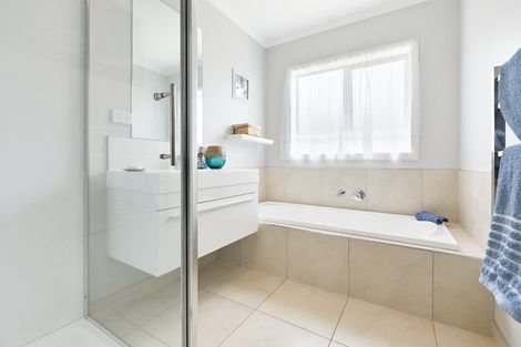 Photo of property in 28 Probert Crescent, Chartwell, Hamilton, 3210