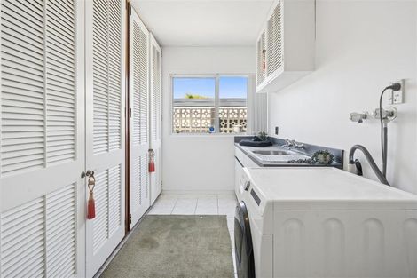 Photo of property in 20 Park Avenue, Epuni, Lower Hutt, 5011