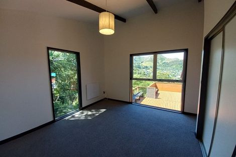 Photo of property in 35 Ticehurst Road, Lyttelton, 8082