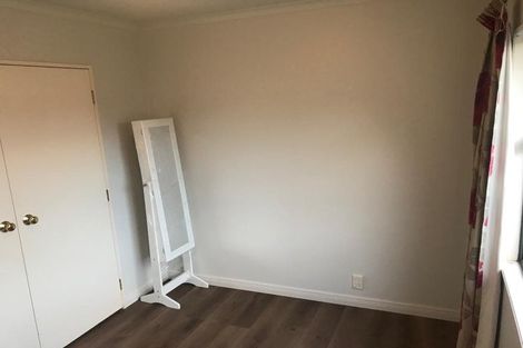 Photo of property in 8l Aotea Road, Glen Eden, Auckland, 0602