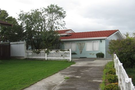 Photo of property in 12 Tyndrum Place, Highland Park, Auckland, 2010