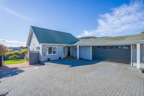 Photo of property in 7 Kempton Place, Richmond Heights, Taupo, 3330