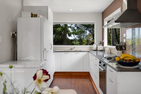 Photo of property in 2952 Eltham Road, Opunake, 4682