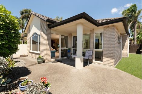 Photo of property in 43 Matene Place, Papamoa Beach, Papamoa, 3118