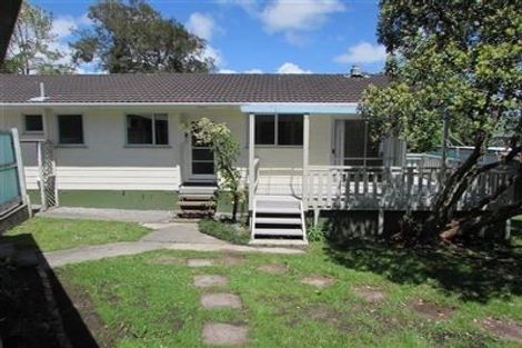 Photo of property in 4 Ballial Place, West Harbour, Auckland, 0618