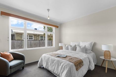 Photo of property in 24 Braid Road, St Andrews, Hamilton, 3200