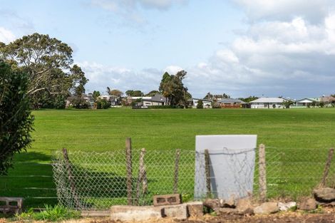 Photo of property in 3a The Crescent, Waihi Beach, 3611