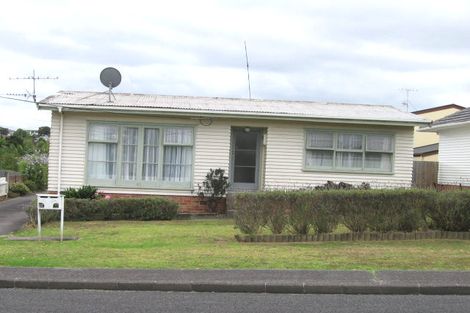 Photo of property in 2/5 Domain Road, Glenfield, Auckland, 0629