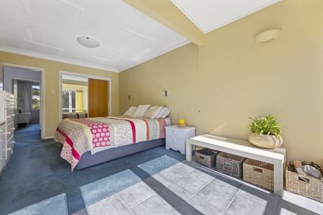 Photo of property in 12 Pioneer Crescent, Helensburgh, Dunedin, 9010