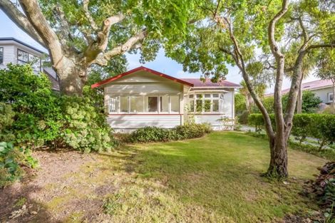Photo of property in 27 Trafalgar Street, Waiwhetu, Lower Hutt, 5010