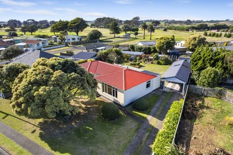 Photo of property in 244 Cornfoot Street, Castlecliff, Whanganui, 4501