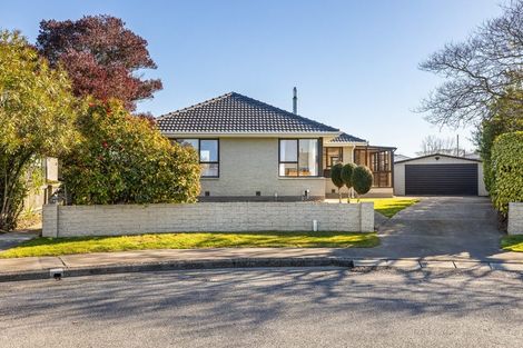 Photo of property in 23 Glenora Place, Hornby, Christchurch, 8042